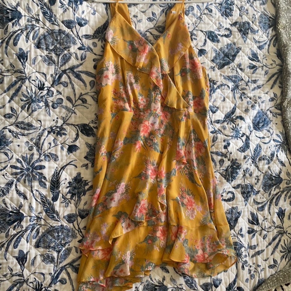 Yellow floral ruffle dress, high-back keyhole closure